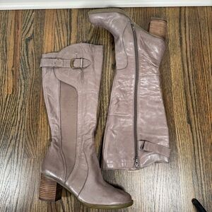 Latigo Guliette leather knee-high heeled boots size 9